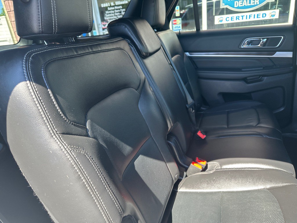 2018 Ford Explorer Image 15