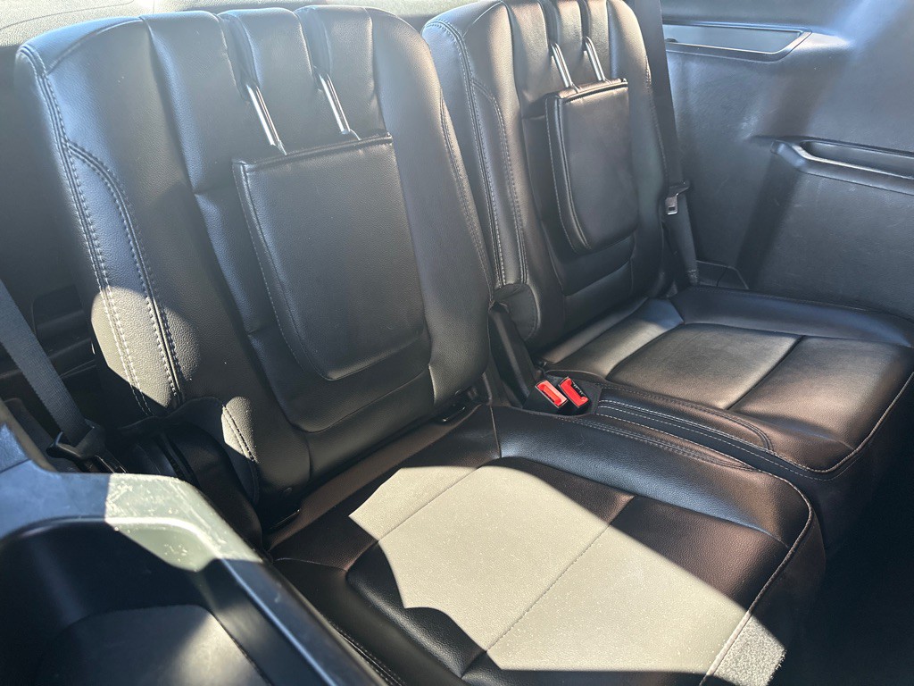 2018 Ford Explorer Image 16