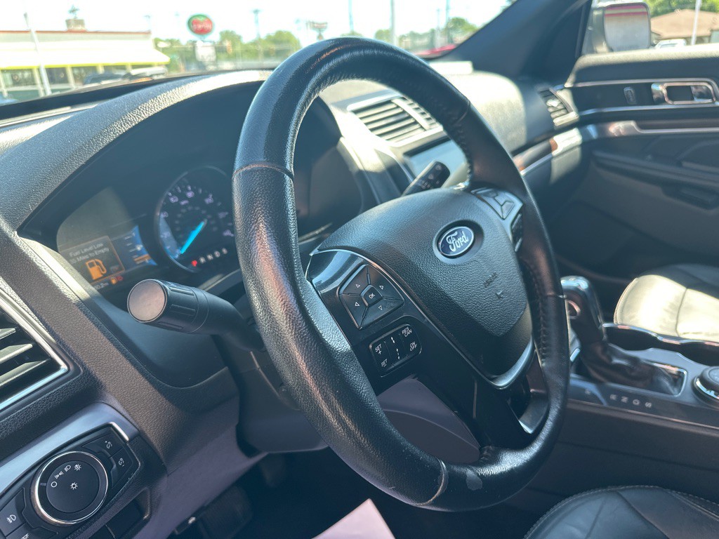 2018 Ford Explorer Image 26