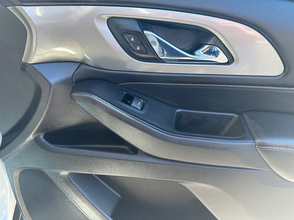 2018 Chevrolet Traverse Image 12