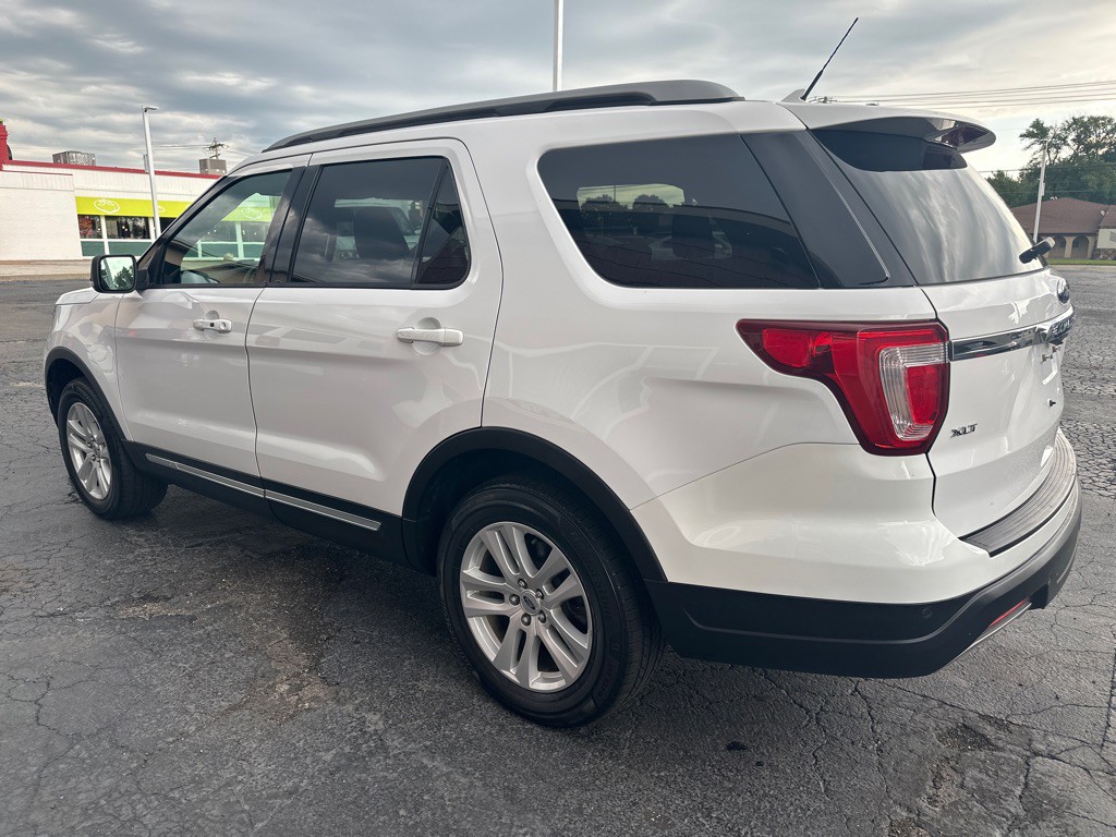 2019 Ford Explorer Image 3