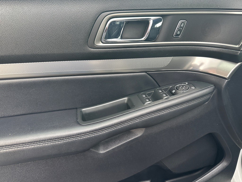 2019 Ford Explorer Image 18