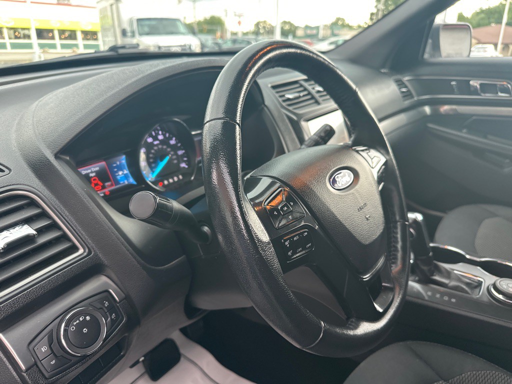 2019 Ford Explorer Image 24