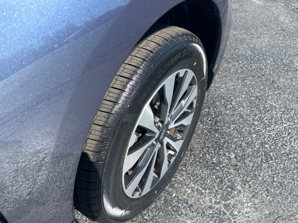 2017 Subaru Outback Image 8