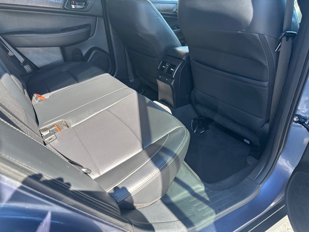 2017 Subaru Outback Image 16
