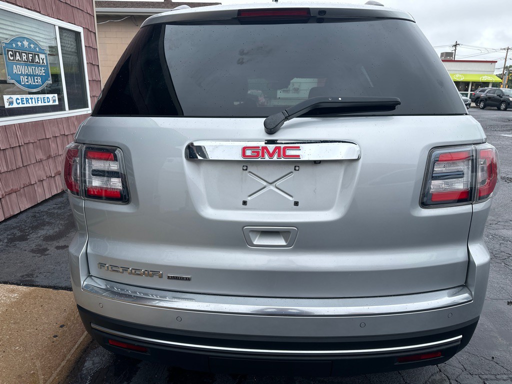 2017 GMC Acadia Image 4