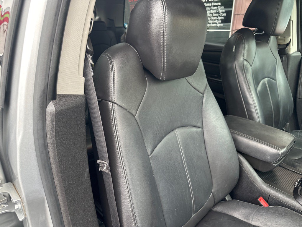 2017 GMC Acadia Image 10