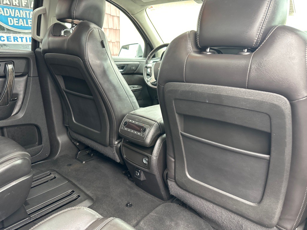 2017 GMC Acadia Image 16