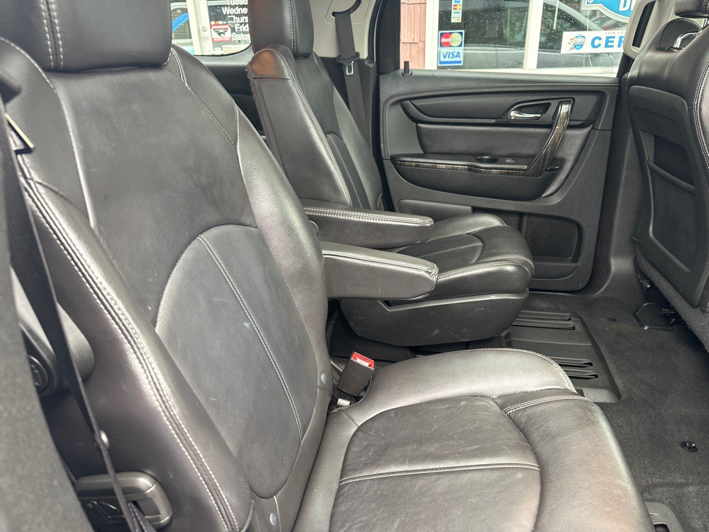 2017 GMC Acadia Image 17