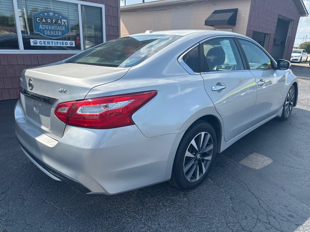 2016 Nissan Altima Image 5
