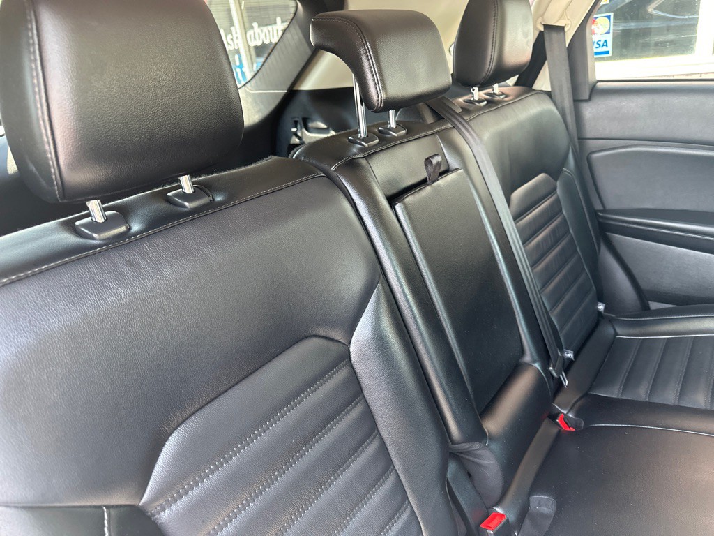 2016 Ford Edge Image 14