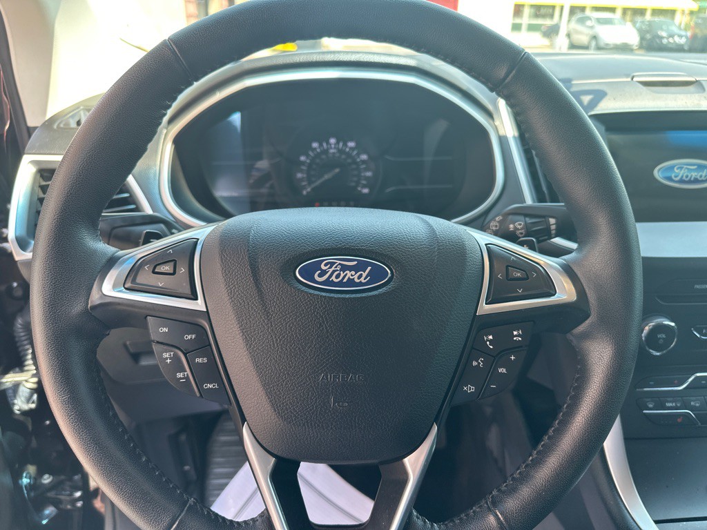 2016 Ford Edge Image 23
