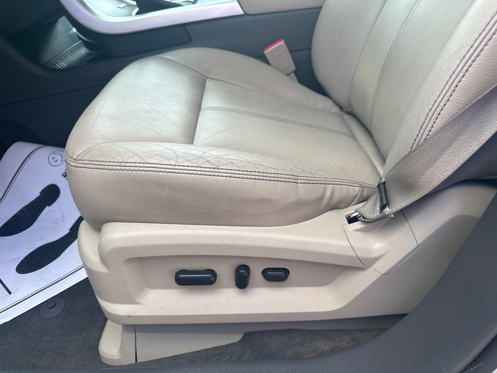 2013 Ford Edge Image 19
