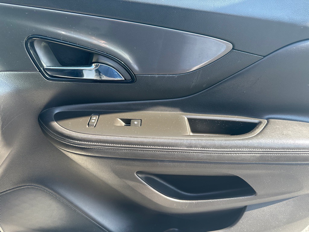 2017 Buick Enclave Image 10