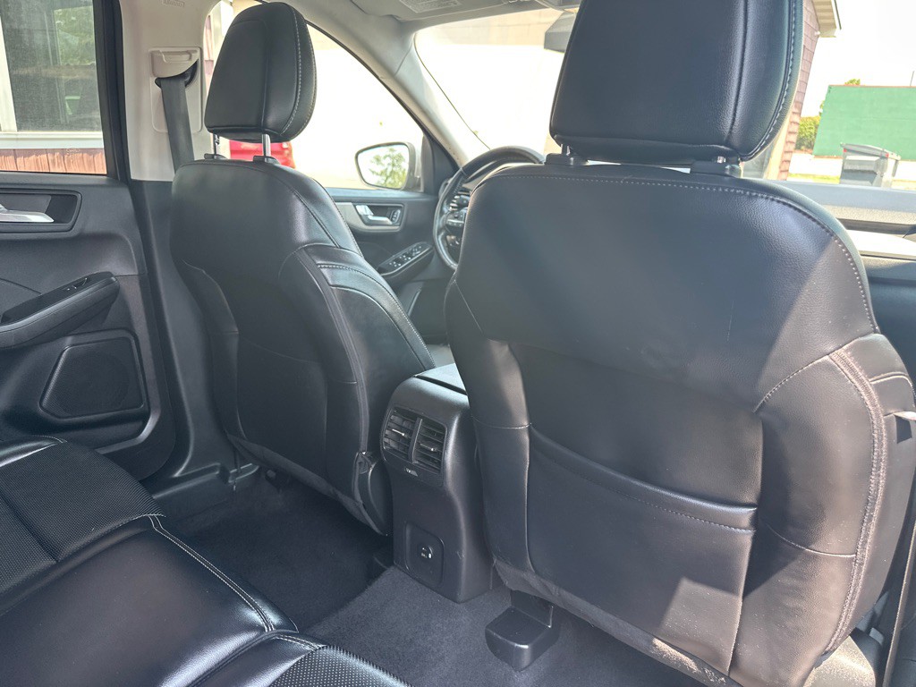 2021 Ford Escape Image 12