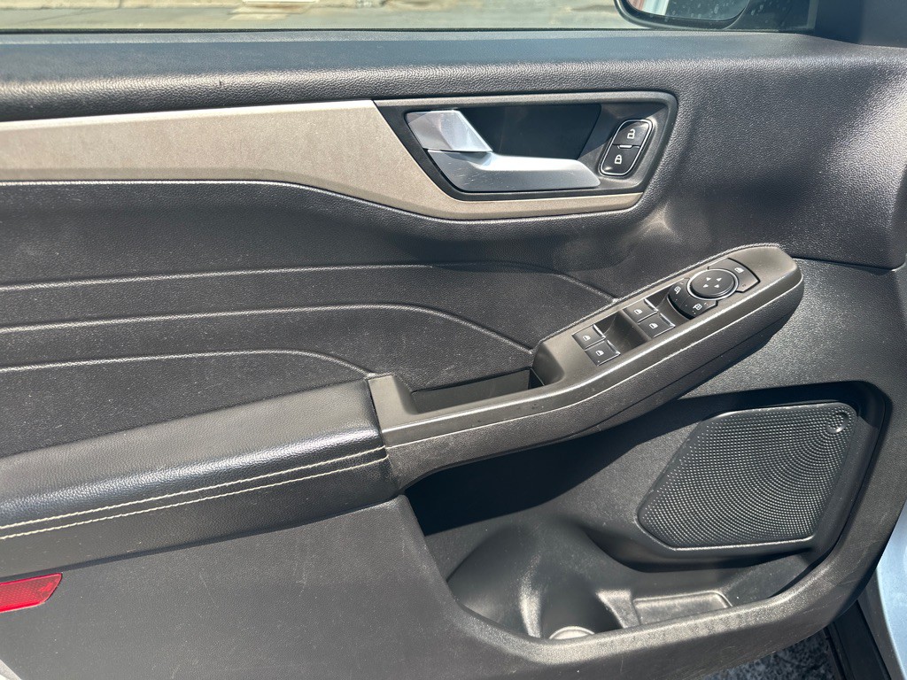 2021 Ford Escape Image 17