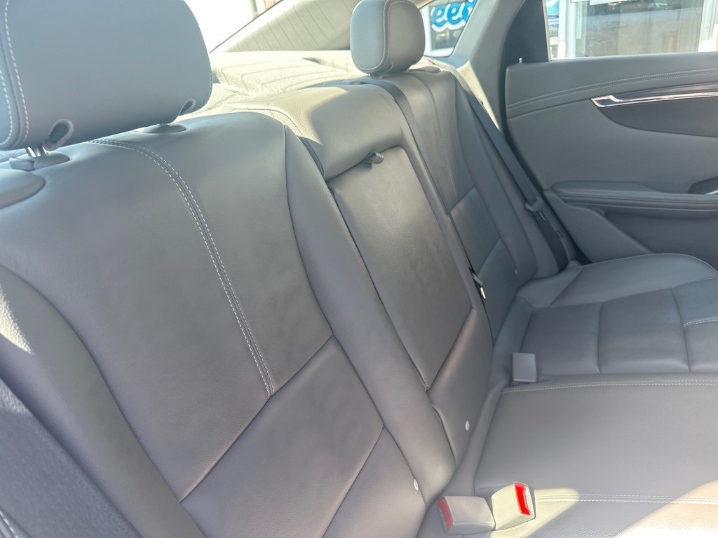2019 Chevrolet Impala Image 12