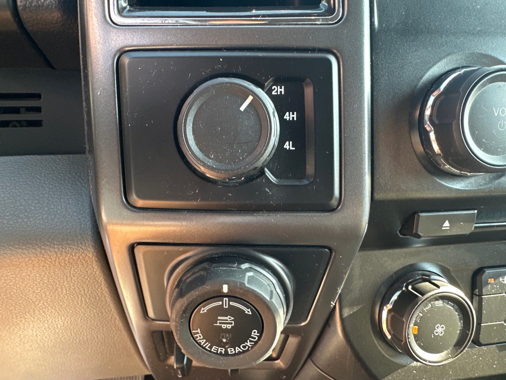 2017 Ford F-150 Image 22