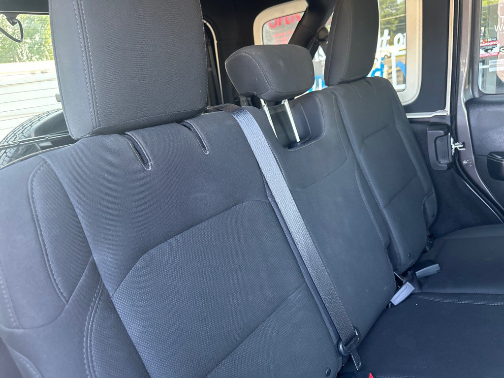 2018 Jeep Wrangler Unlimited Image 16
