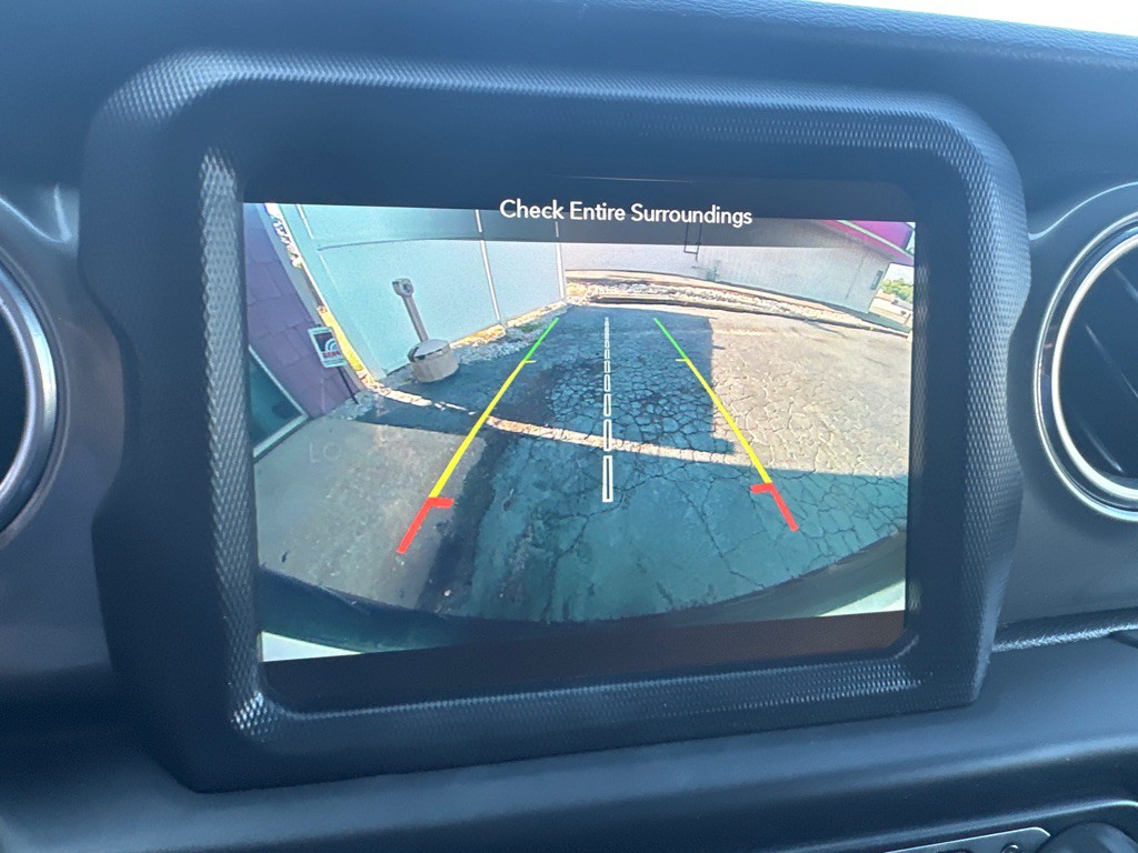 2018 Jeep Wrangler Unlimited Image 25