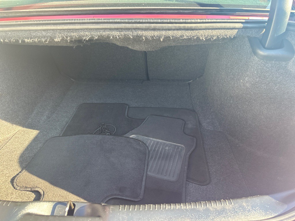 2018 Chrysler 300 Image 16