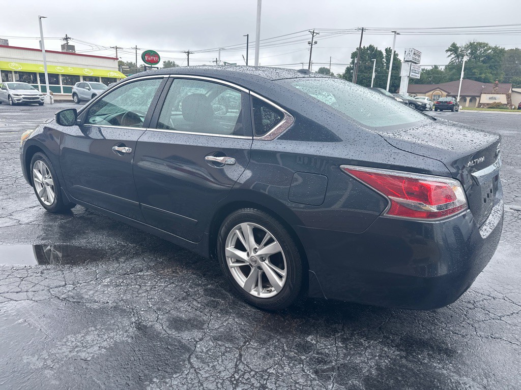 2015 Nissan Altima Image 3