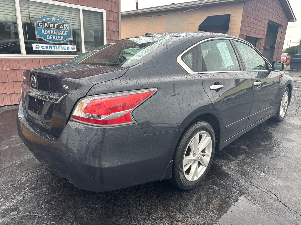 2015 Nissan Altima Image 5