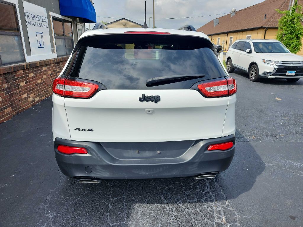 2017 Jeep Cherokee Image 4