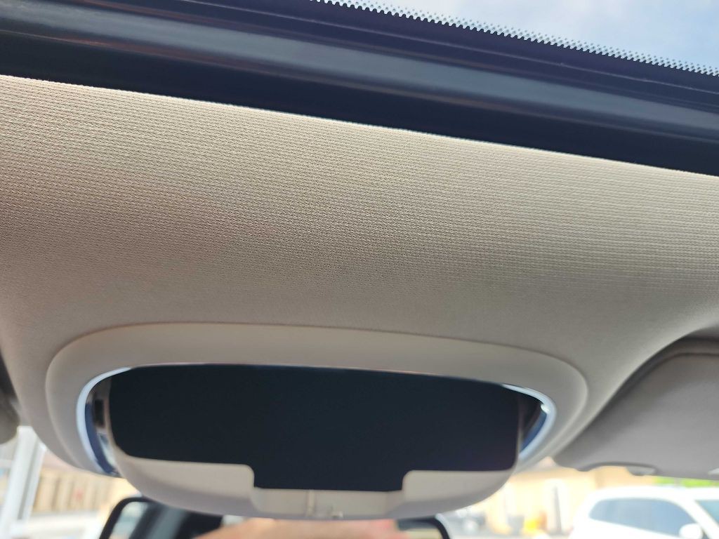 2017 Jeep Cherokee Image 34