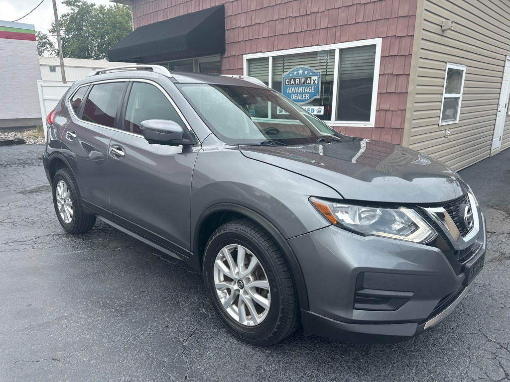2017 Nissan Rogue Image 1