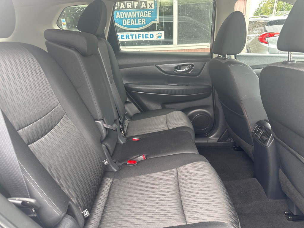 2017 Nissan Rogue Image 15
