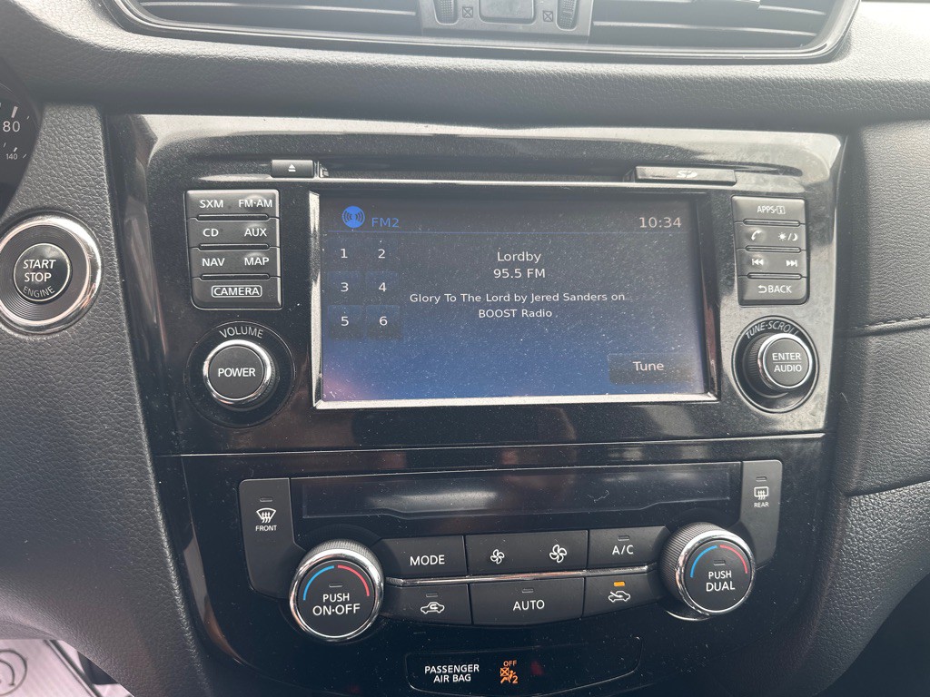 2017 Nissan Rogue Image 24