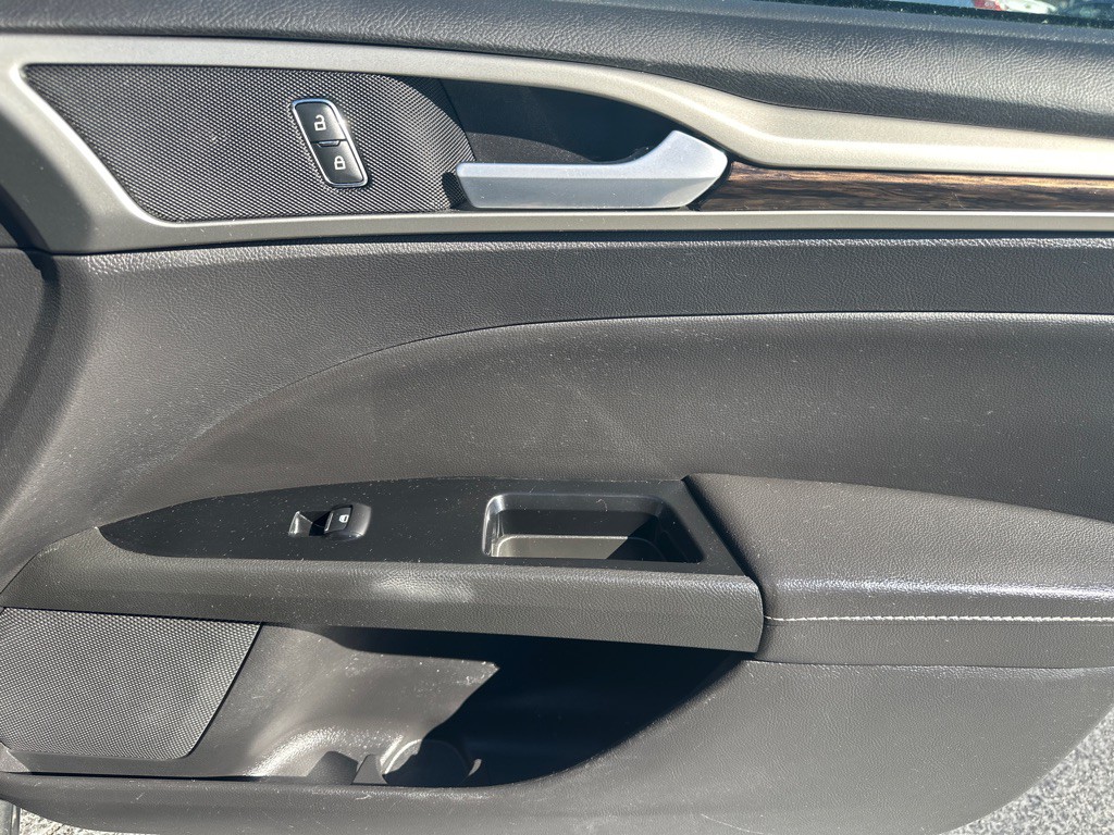 2013 Ford Fusion Image 10