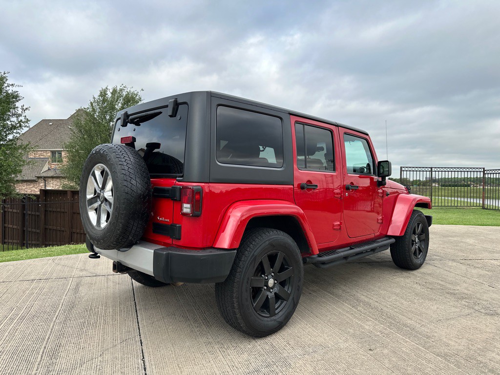 2012 Jeep Wrangler Unlimited Image 15