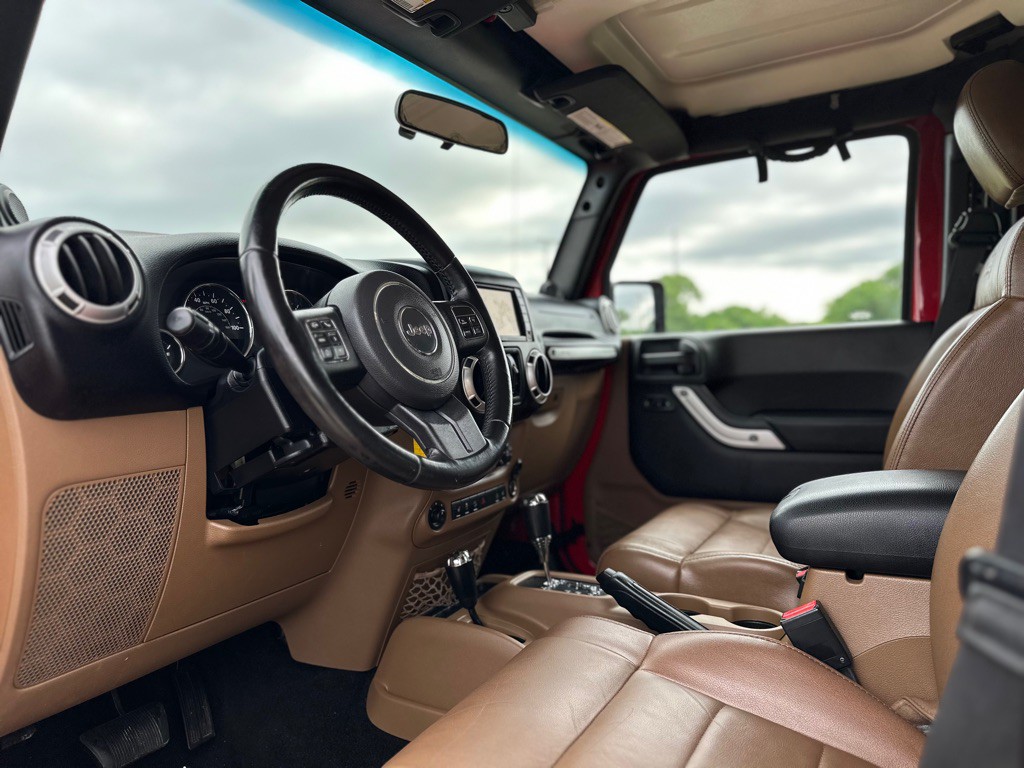 2012 Jeep Wrangler Unlimited Image 19