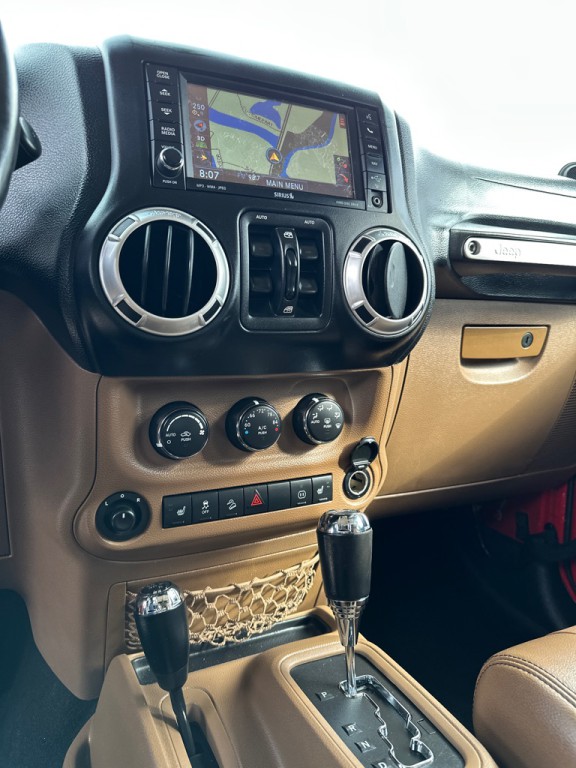 2012 Jeep Wrangler Unlimited Image 24