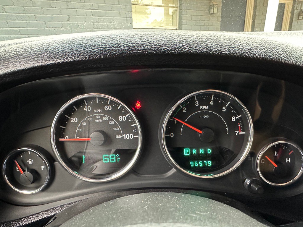 2012 Jeep Wrangler Unlimited Image 27