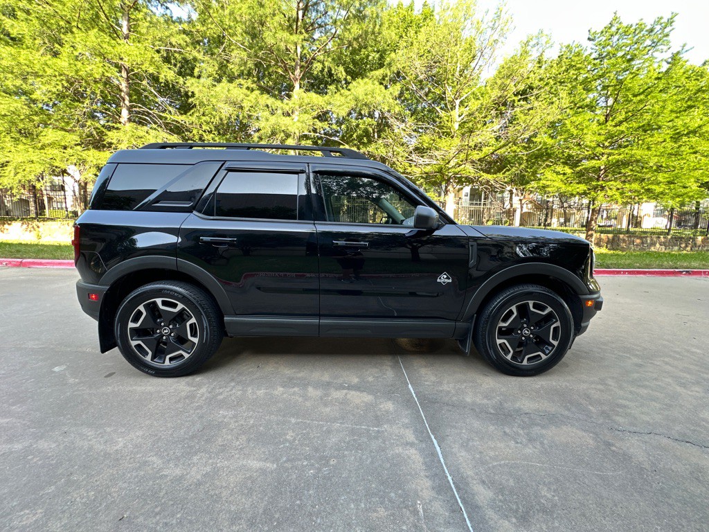 2022 Ford Bronco Image 19