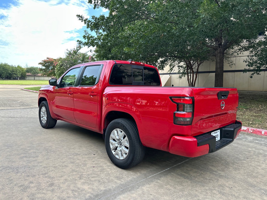 2022 Nissan Frontier Image 13