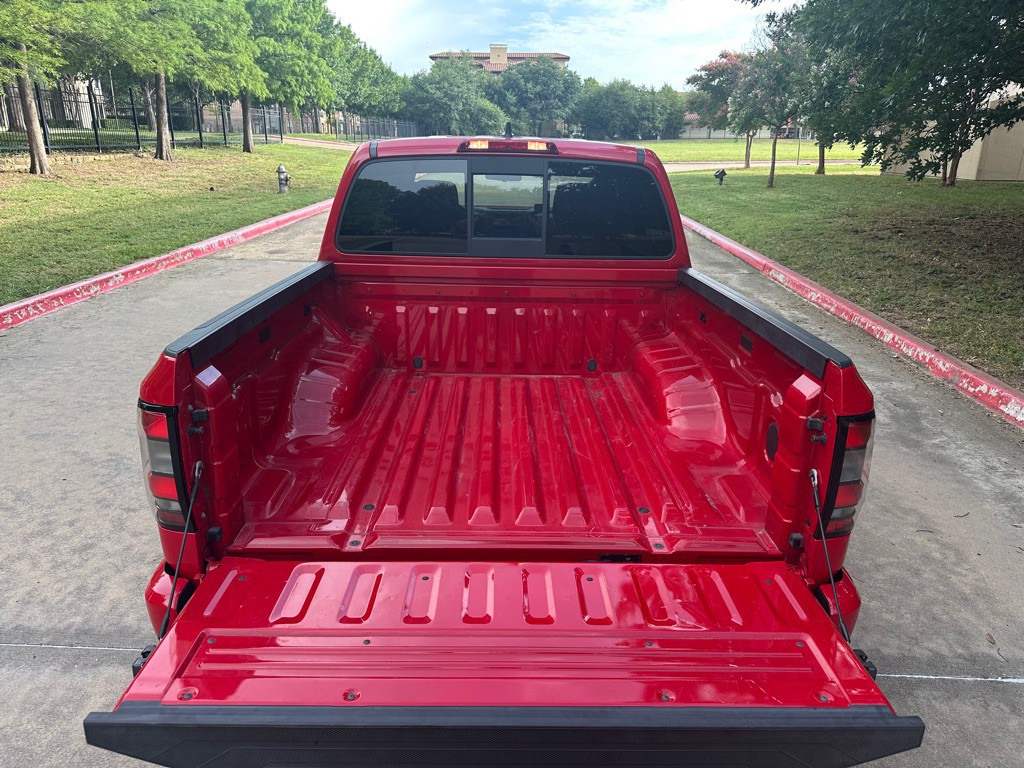 2022 Nissan Frontier Image 16