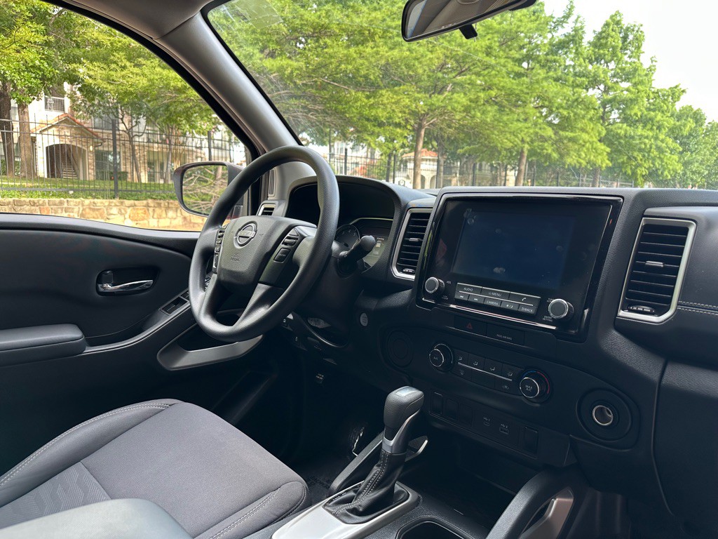 2022 Nissan Frontier Image 26
