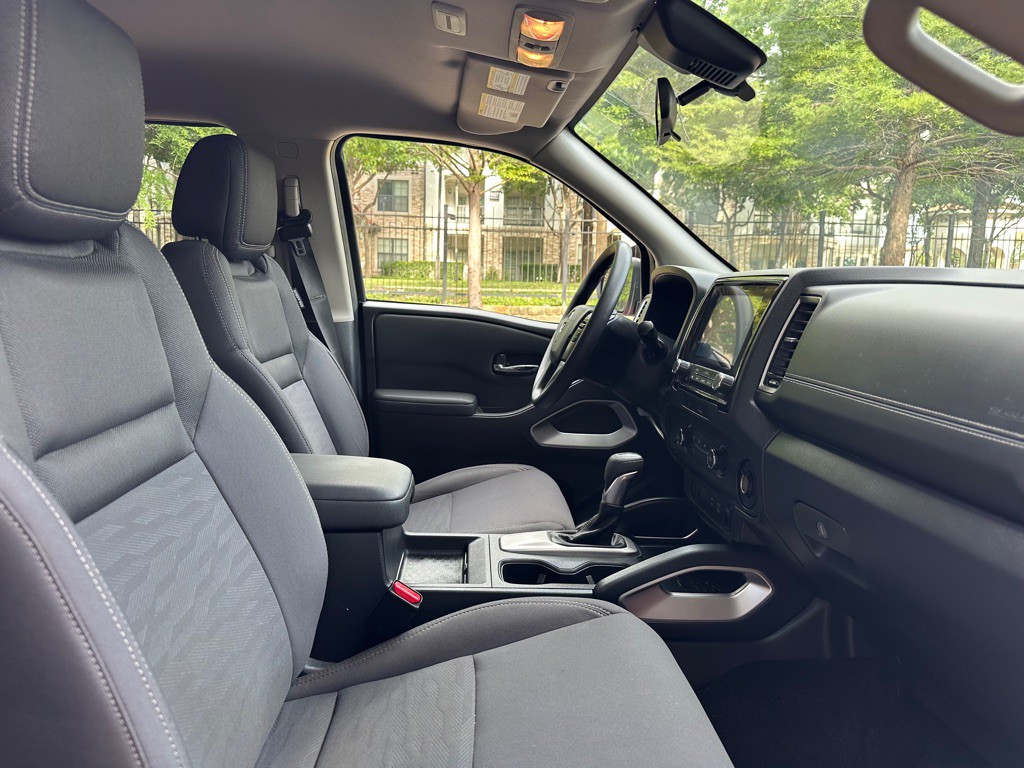 2022 Nissan Frontier Image 27