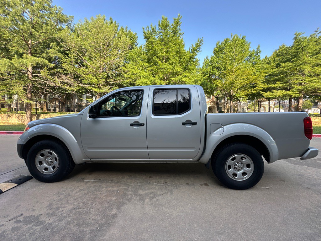 2018 Nissan Frontier Image 11
