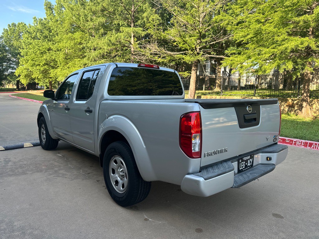 2018 Nissan Frontier Image 12