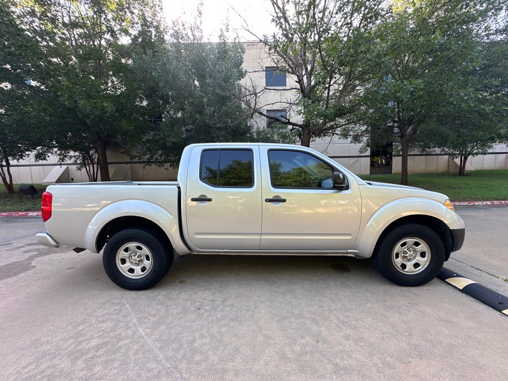 2018 Nissan Frontier Image 18