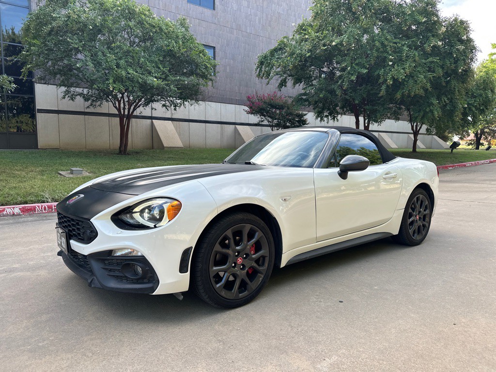 2018 FIAT 124 Spider Image 7