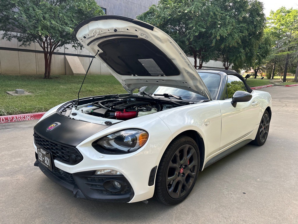 2018 FIAT 124 Spider Image 11