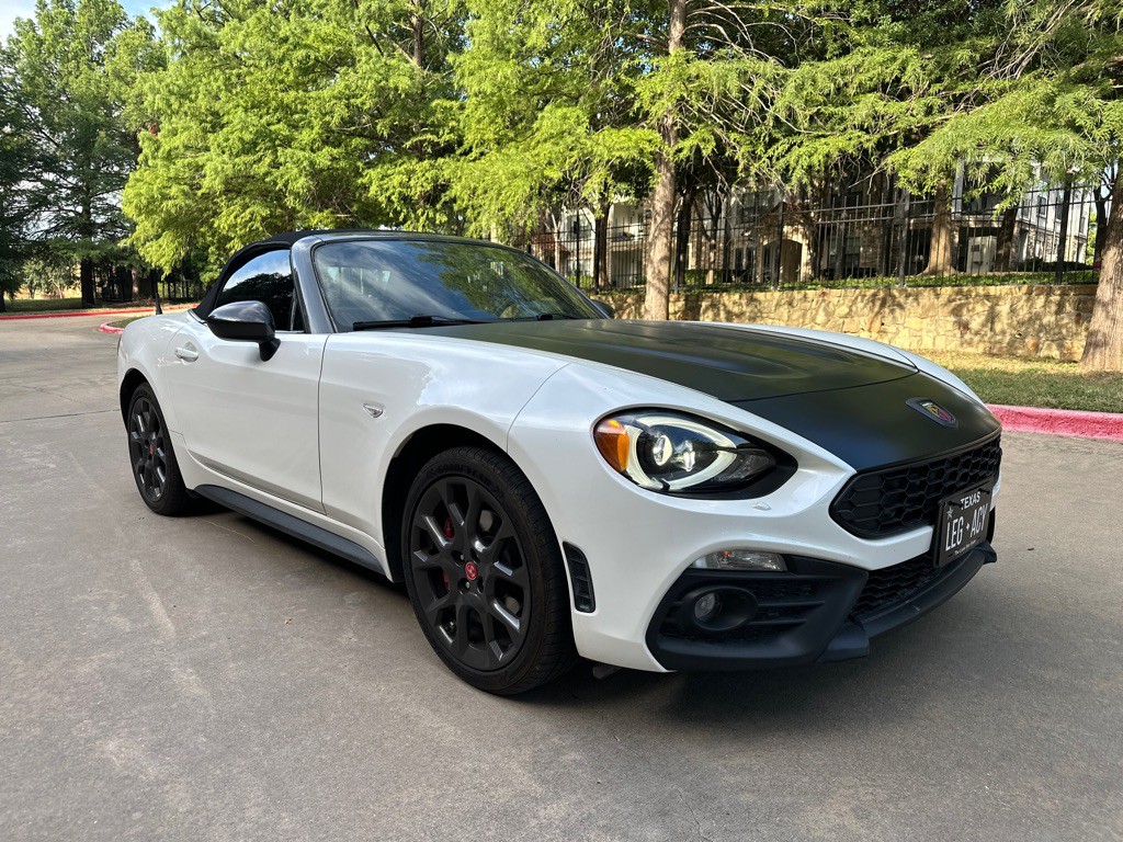 2018 FIAT 124 Spider Image 21