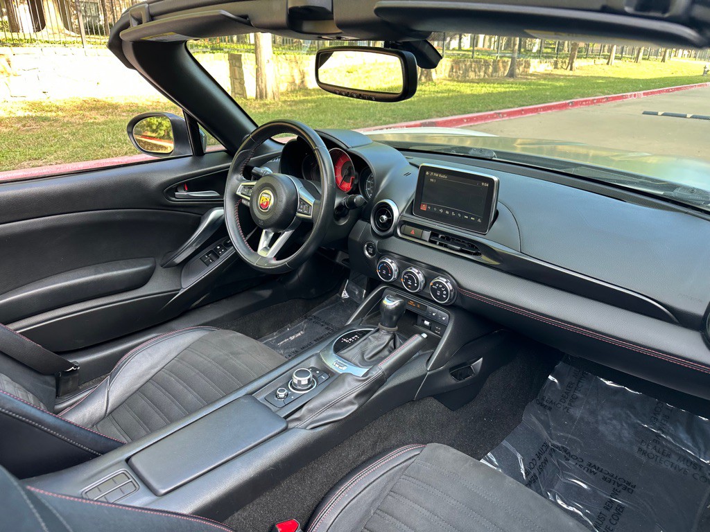 2018 FIAT 124 Spider Image 36