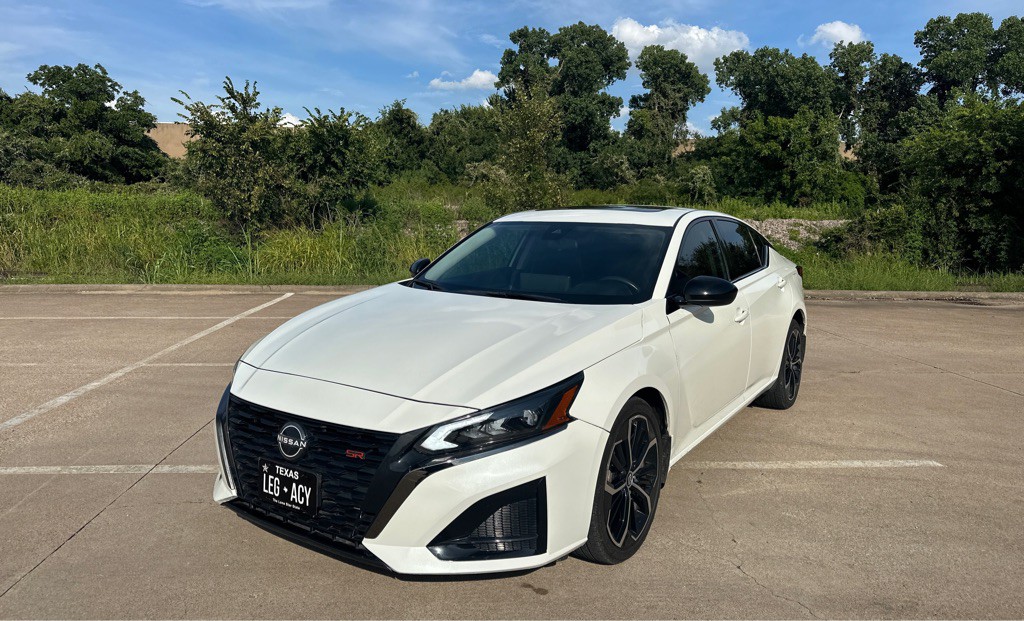 2023 Nissan Altima Image 7